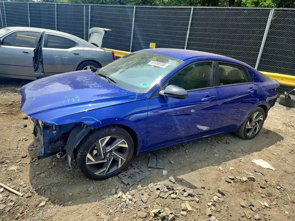 KMHLM4DG5SU876635 2025 HYUNDAI ELANTRA - Image 1
