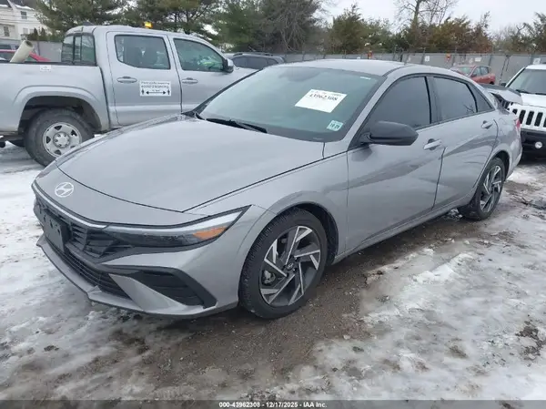 KMHLM4DG5SU884251 2025 HYUNDAI ELANTRA - Image 2