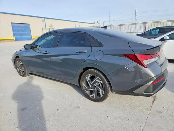 KMHLM4DG5SU888476 2025 HYUNDAI ELANTRA - Image 2