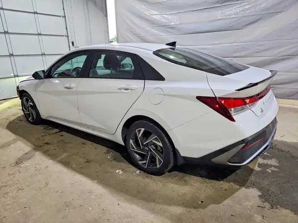 KMHLM4DG5SU890163 2025 HYUNDAI ELANTRA - Image 2