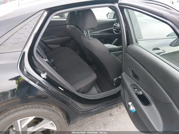 KMHLM4DG5SU898666 2025 HYUNDAI ELANTRA - Image 8