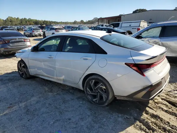 KMHLM4DG5SU903946 2025 HYUNDAI ELANTRA - Image 2