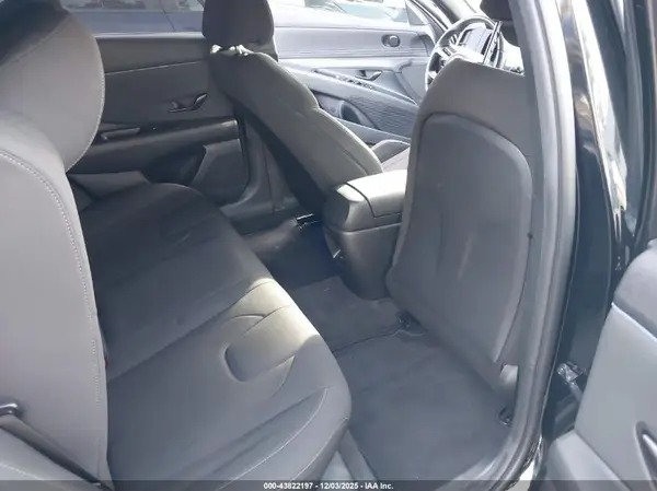 KMHLM4DG5SU905356 2025 HYUNDAI ELANTRA - Image 8
