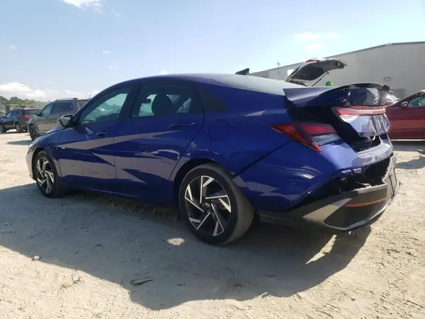 KMHLM4DG5SU913683 2025 HYUNDAI ELANTRA - Image 2