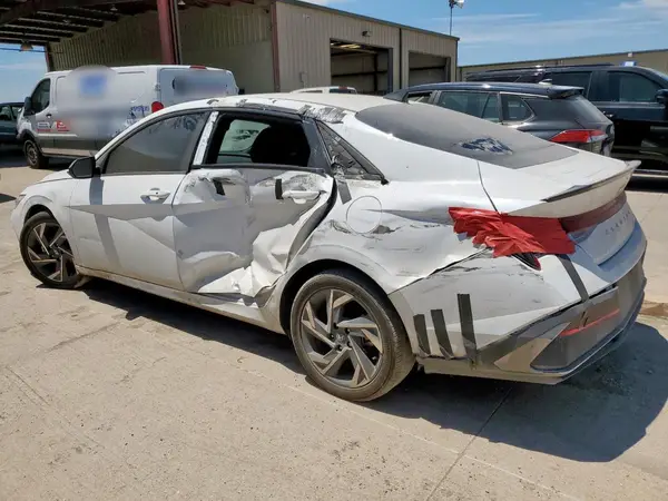 KMHLM4DG5SU915353 2025 HYUNDAI ELANTRA - Image 2
