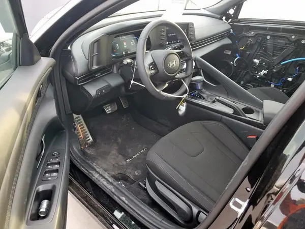 KMHLM4DG5SU917748 2025 HYUNDAI ELANTRA - Image 8