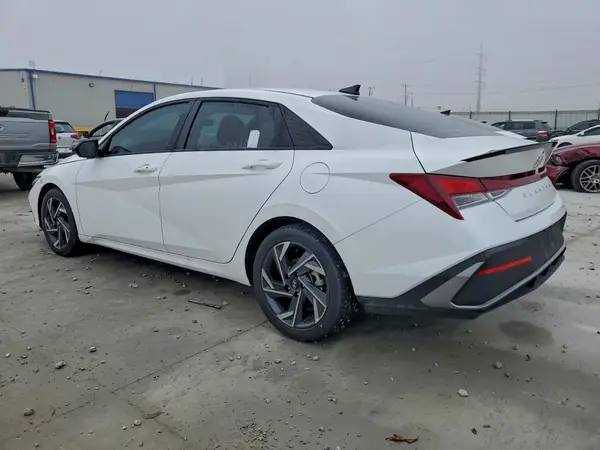 KMHLM4DG5SU918091 2025 HYUNDAI ELANTRA - Image 2