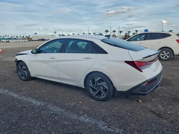 KMHLM4DG5SU932332 2025 HYUNDAI ELANTRA - Image 2