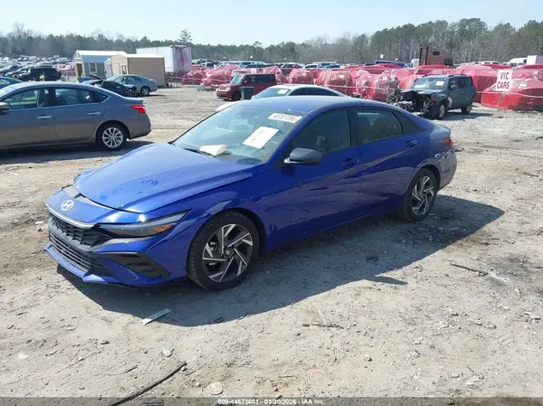 KMHLM4DG5SU932413 2025 HYUNDAI ELANTRA - Image 2
