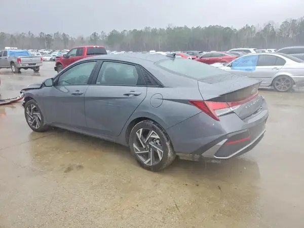 KMHLM4DG5SU933061 2025 HYUNDAI ELANTRA - Image 2
