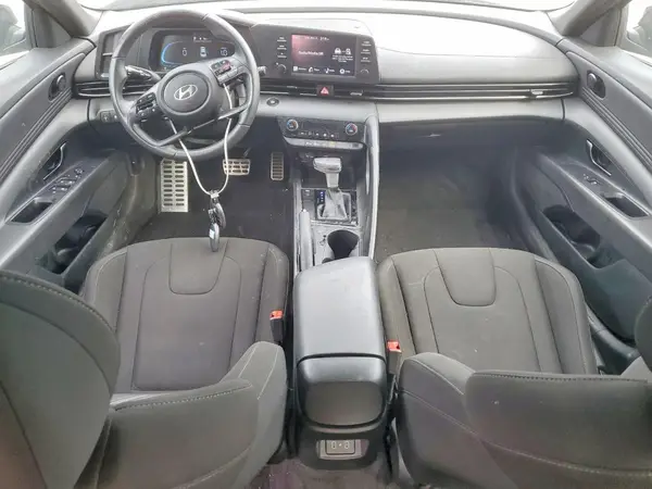 KMHLM4DG5SU933061 2025 HYUNDAI ELANTRA - Image 8
