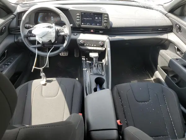 KMHLM4DG5SU933075 2025 HYUNDAI ELANTRA - Image 8