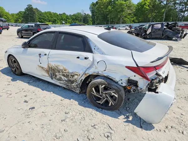KMHLM4DG5SU949356 2025 HYUNDAI ELANTRA - Image 2