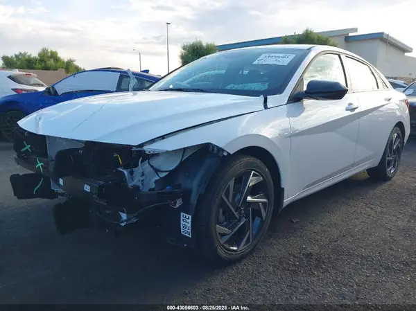 KMHLM4DG5SU958350 2025 HYUNDAI ELANTRA - Image 2