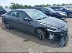 KMHLM4DG5SU962611 2025 HYUNDAI ELANTRA