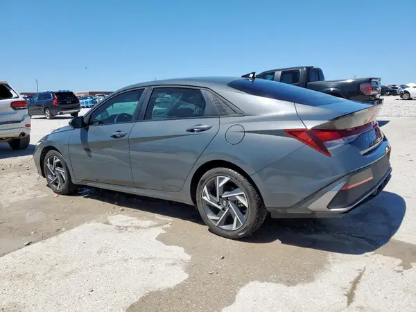 KMHLM4DG5SU965461 2025 HYUNDAI ELANTRA - Image 2