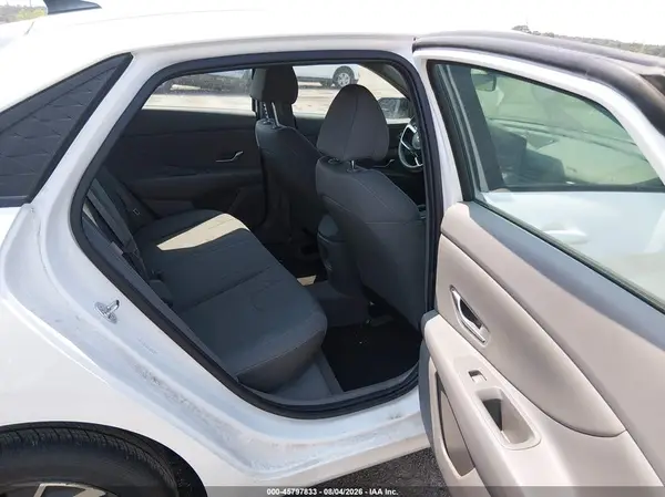 KMHLM4DG5SU972572 2025 HYUNDAI ELANTRA - Image 8