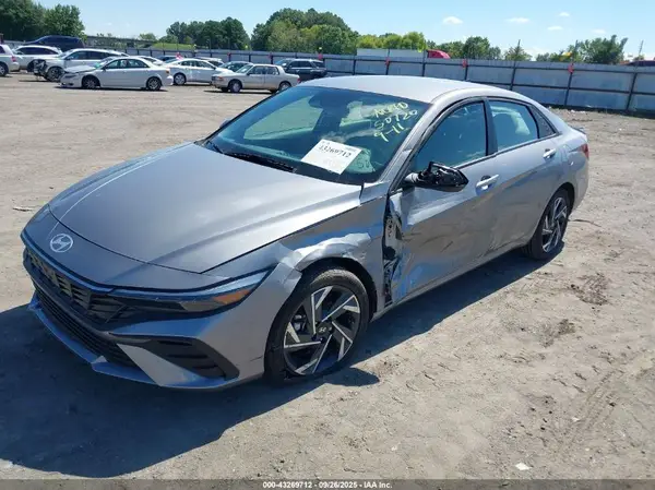 KMHLM4DG5SU973933 2025 HYUNDAI ELANTRA - Image 2