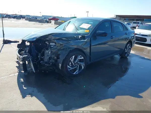KMHLM4DG5SU974046 2025 HYUNDAI ELANTRA - Image 2