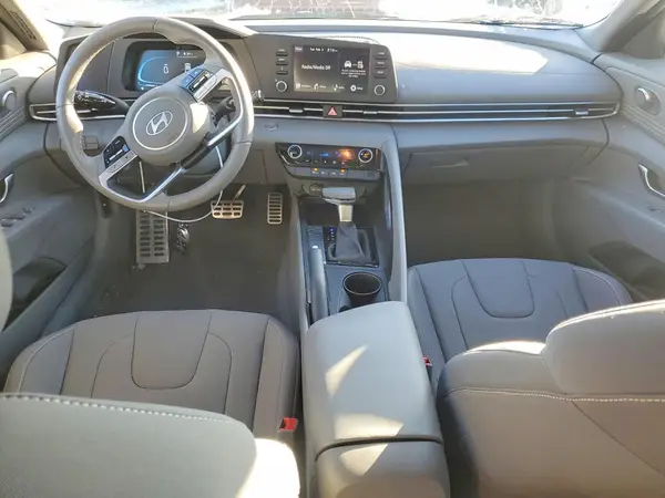 KMHLM4DG5SU975410 2025 HYUNDAI ELANTRA - Image 8