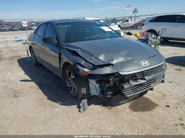 KMHLM4DG5SU976198 2025 HYUNDAI ELANTRA - Image 1