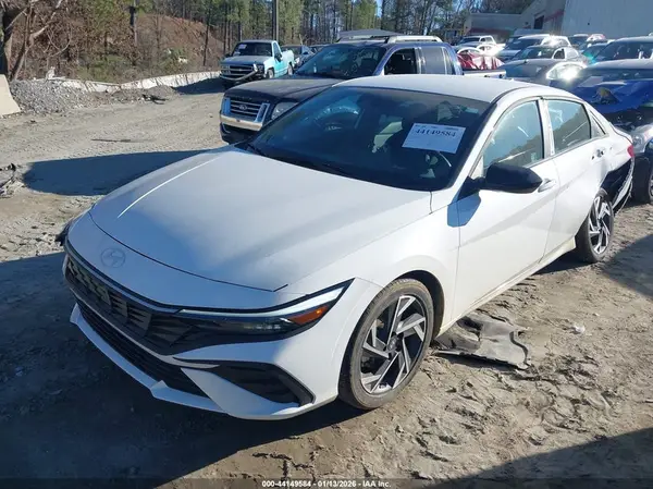 KMHLM4DG5SU982681 2025 HYUNDAI ELANTRA - Image 2