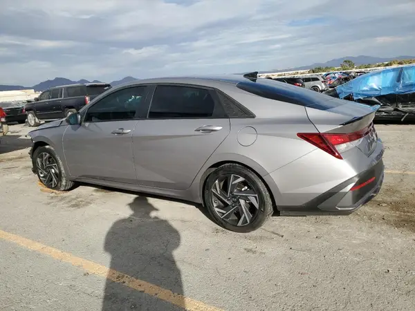 KMHLM4DG5SU986603 2025 HYUNDAI ELANTRA - Image 2