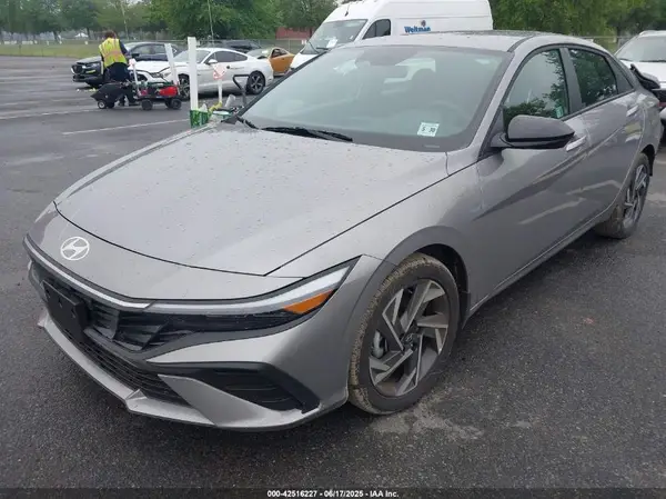 KMHLM4DG5SU987475 2025 HYUNDAI ELANTRA - Image 2