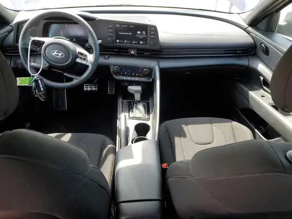 KMHLM4DG5SU991865 2025 HYUNDAI ELANTRA - Image 8