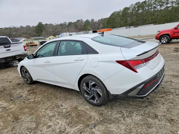 KMHLM4DG5SU994605 2025 HYUNDAI ELANTRA - Image 2