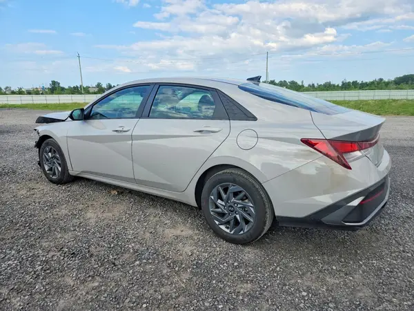 KMHLM4DG5SU995303 2025 HYUNDAI ELANTRA - Image 2