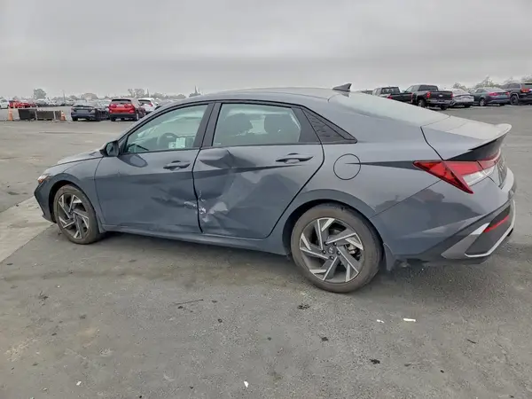 KMHLM4DG5SU995561 2025 HYUNDAI ELANTRA - Image 2