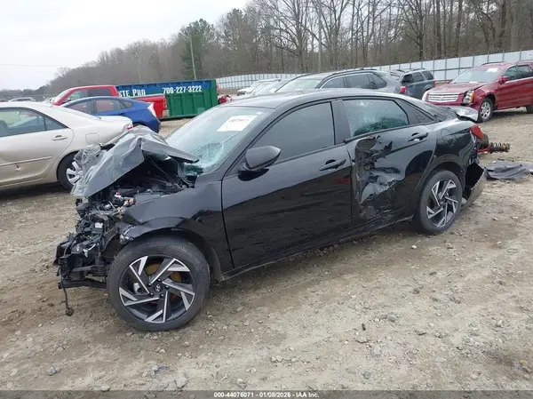 KMHLM4DG5SU997245 2025 HYUNDAI ELANTRA - Image 2