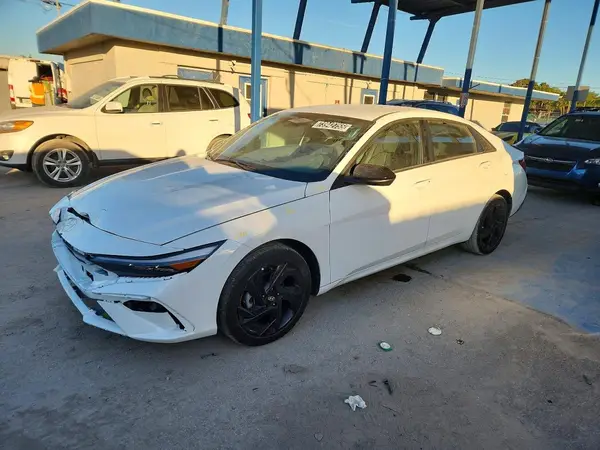 KMHLM4DG5TU116142 2026 HYUNDAI ELANTRA - Image 1