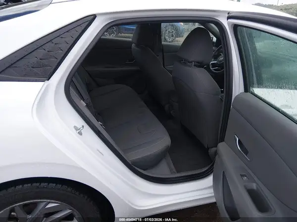 KMHLM4DG6RU635497 2024 HYUNDAI ELANTRA - Image 8