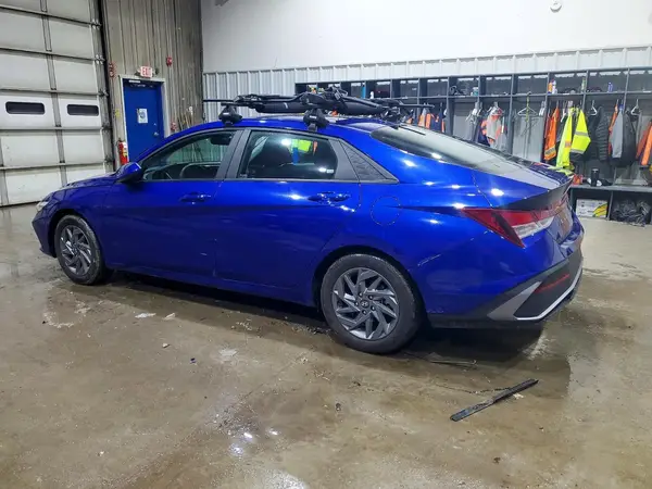 KMHLM4DG6RU638125 2024 HYUNDAI ELANTRA - Image 2