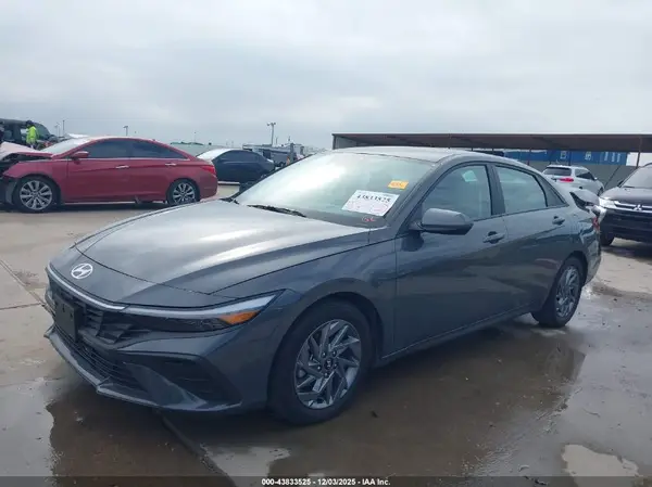 KMHLM4DG6RU638769 2024 HYUNDAI ELANTRA - Image 2