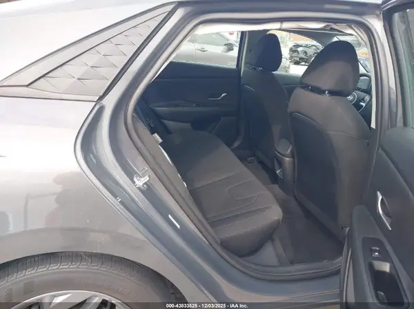 KMHLM4DG6RU638769 2024 HYUNDAI ELANTRA - Image 8