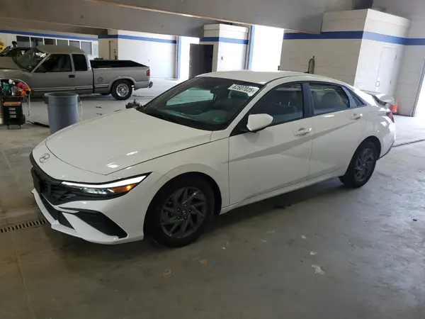 KMHLM4DG6RU643051 2024 HYUNDAI ELANTRA - Image 1