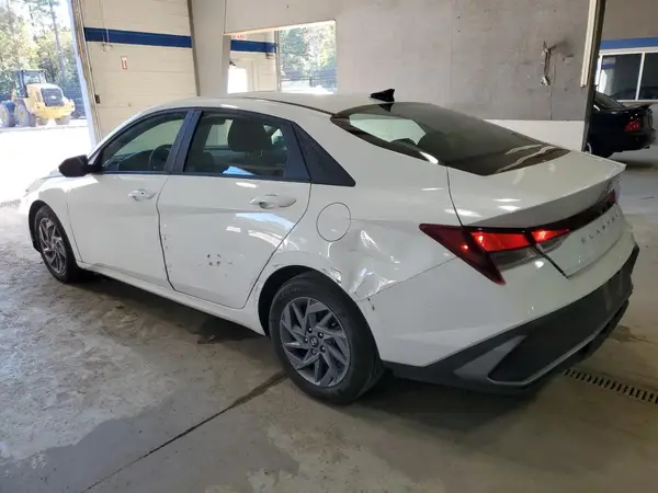 KMHLM4DG6RU643339 2024 HYUNDAI ELANTRA - Image 2