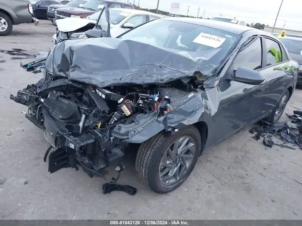KMHLM4DG6RU646435 2024 HYUNDAI ELANTRA - Image 2