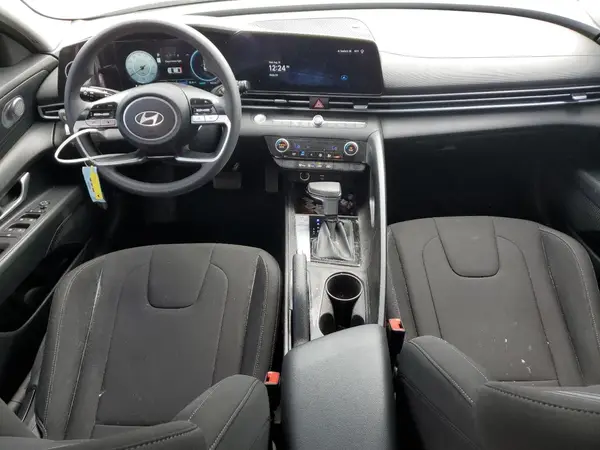KMHLM4DG6RU652610 2024 HYUNDAI ELANTRA - Image 8
