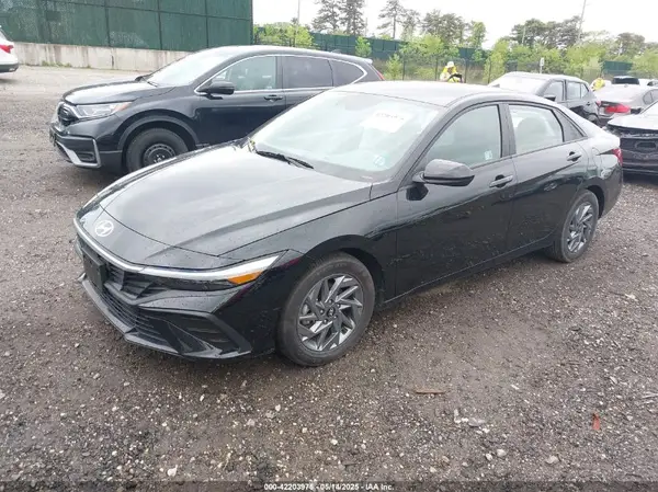 KMHLM4DG6RU653322 2024 HYUNDAI ELANTRA - Image 2