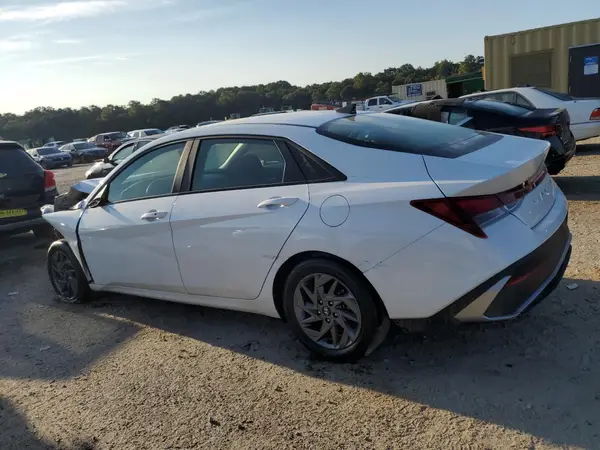 KMHLM4DG6RU663865 2024 HYUNDAI ELANTRA - Image 2