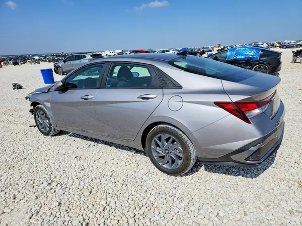 KMHLM4DG6RU663896 2024 HYUNDAI ELANTRA - Image 2