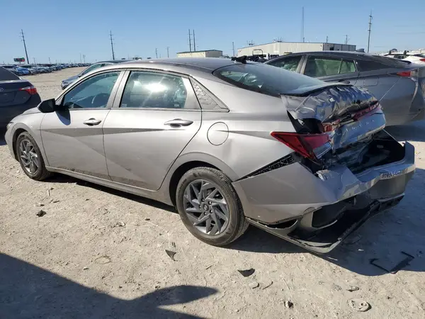 KMHLM4DG6RU663963 2024 HYUNDAI ELANTRA - Image 2