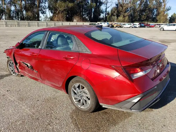 KMHLM4DG6RU671125 2024 HYUNDAI ELANTRA - Image 2
