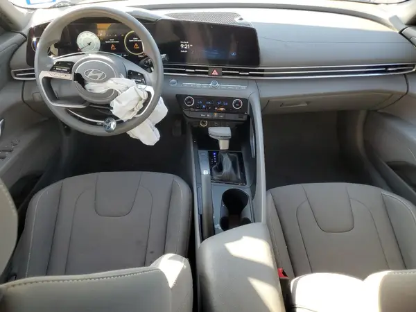 KMHLM4DG6RU672064 2024 HYUNDAI ELANTRA - Image 8