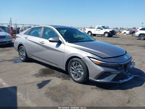 KMHLM4DG6RU672114 2024 HYUNDAI ELANTRA - Image 1