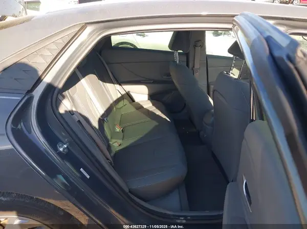 KMHLM4DG6RU680035 2024 HYUNDAI ELANTRA - Image 8